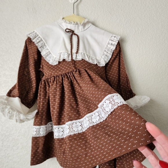 MINI WORLD x VINTAGE Brown Swiss dot white lace collar trim dress 2T - Picture 8 of 8
